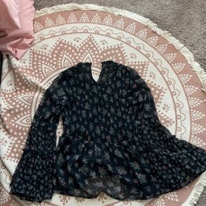 American Eagle Black Floral Print Flowy Shirt